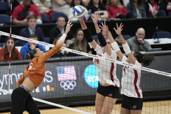 Ncaa hot sale vb scores
